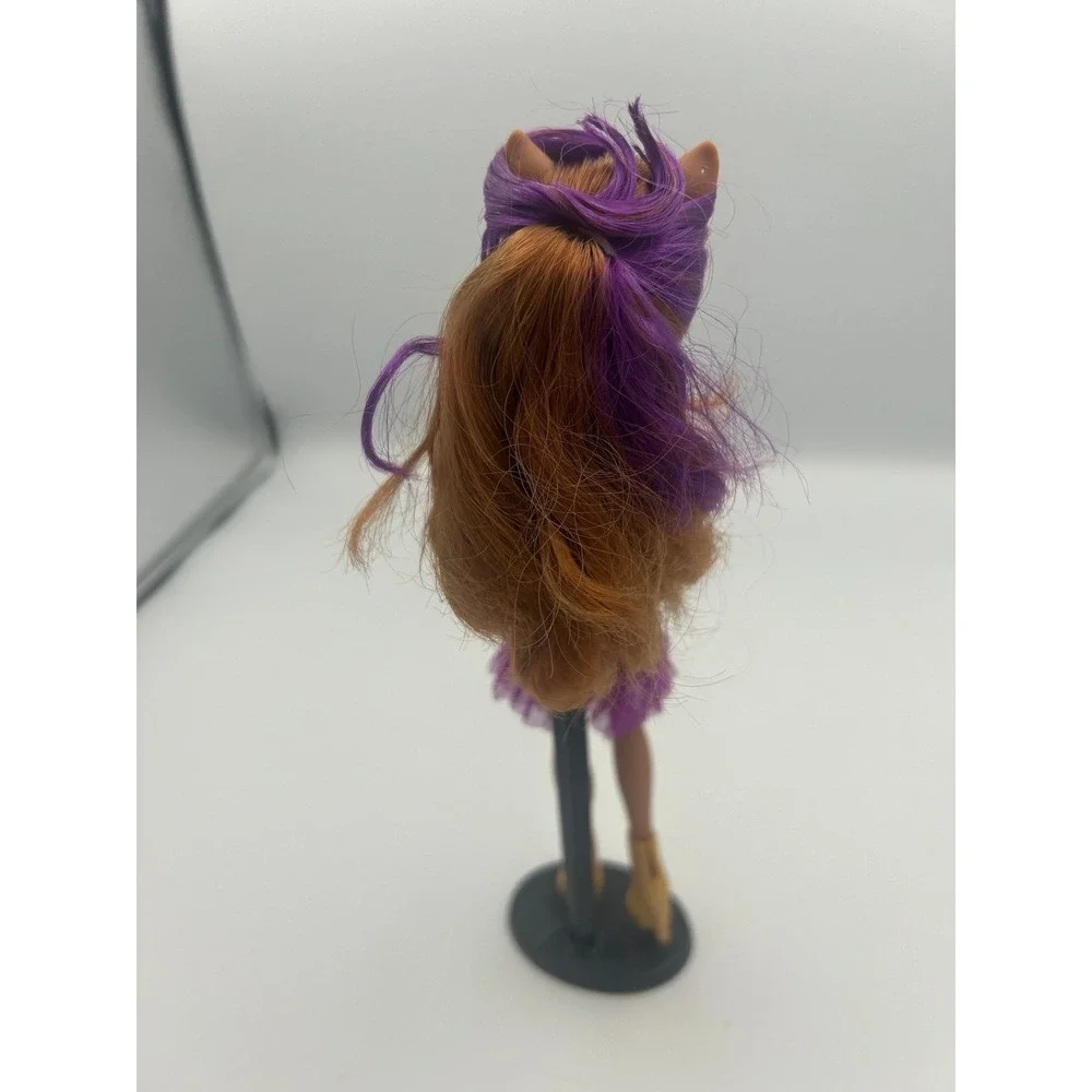 Monster High Fights,Camera, Action Black Carpet Clawdeen fashion doll